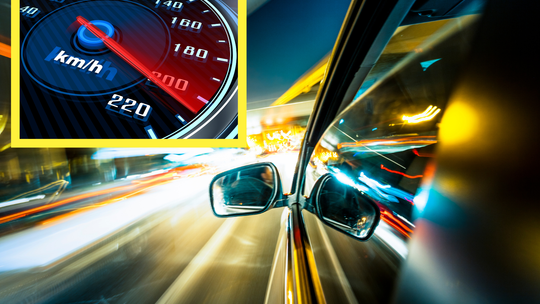 147 km/h w terenie zabudowanym i utrata prawa jazdy. Policja zatrzymała trzech kierowców