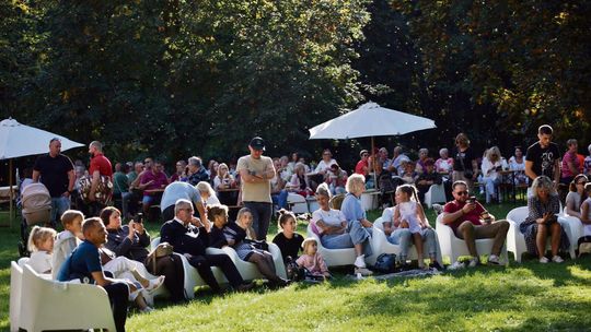 Kartoffelfest w Rozkochowie. Domowe jedzenie, muzyka i trzy kuce pod pałacem