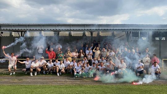 LZS Racławiczki wraca do okręgówki! Mistrzowski pokaz i wielka feta po meczu