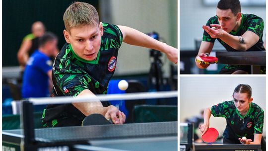 Zawodnicy podczas mistrzostw Opolszczyzny seniorów w tenisie stołowym rozegranych w Krapkowicach