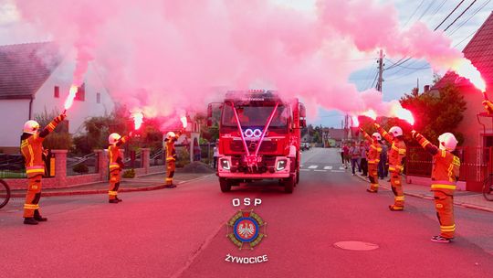 Od wozu konnego do nowego Volvo. OSP Żywocice dostała „Arniego”