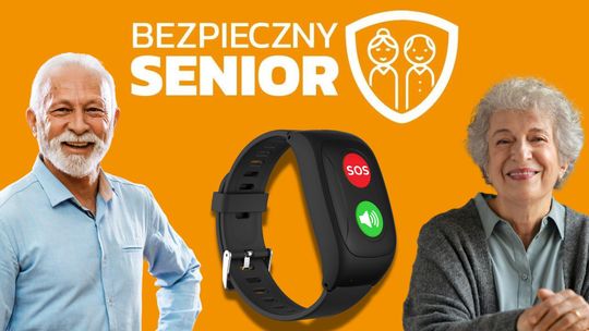 Senior z opaską bezpieczeństwa SOS na ręce – program „Bezpieczny Senior” w Zdzieszowicach.