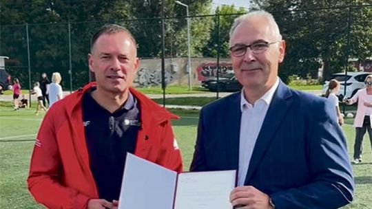 Ponad 179 tys. zł  na modernizację kompleksu sportowego  w Krapkowicach