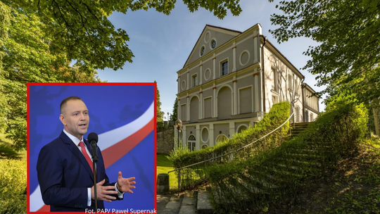 Zamek w Rogowie Opolskim w gminie Krapkowice – historyczna rezydencja nad starorzeczem Odry