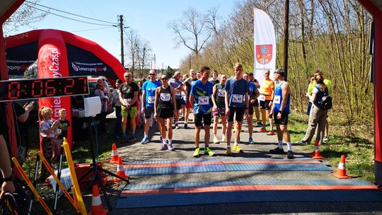 [ZDJĘCIA] Bieg Daniela 2026 w Smolarni. Rekordowe tempo i zacięta walka o podium na 5 i 10 km