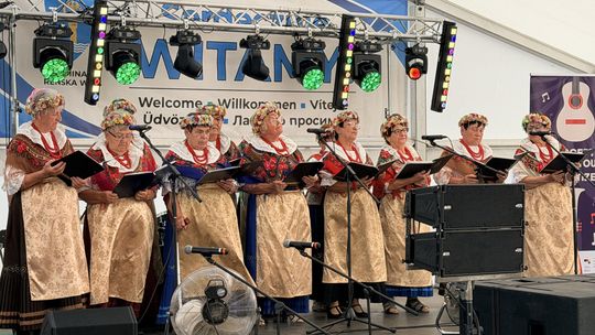 [ZDJĘCIA] Gdy muzyka łączy pokolenia. Reńska Wieś pokazała, że tradycja ma nowoczesne brzmienie