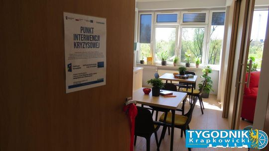 [ZDJĘCIA] - Nowy Punkt Interwencji Kryzysowej w Krapkowicach już działa. Darmowa pomoc dostępna natychmiast