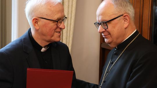 Zmiany księży w powiecie krapkowickim. Nowy proboszcz w Malni, wikariusz w Zdzieszowicach i rezydent w Strzeleczkach