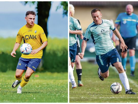 Piłkarze Racławiczek i Walec II Kromołów celebrują bramki w półfinale Terytorialnego Pucharu Polski.