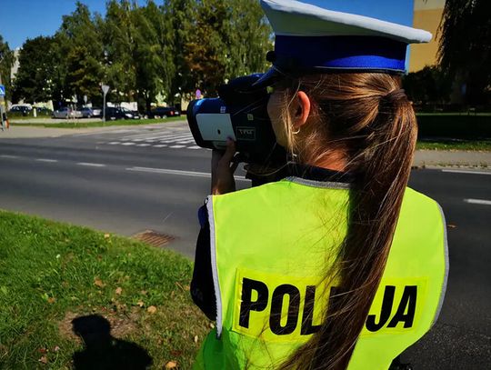 Blisko 50 kierowców przekroczyło prędkość, jedno prawo jazdy zatrzymane – działania „Prędkość” w Krapkowicach