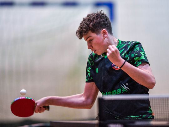 Mecz tenis stołowy: Chespa Żywocice kontra Katowice – Leon Krawczyk miał swój udział w zdobyciu jedynego punktu Chespy w starciu z liderem.