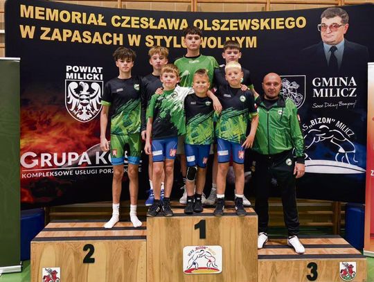 Zawodnicy Zapaśniczego Klubu Sportowego w Gogolinie podczas XI Memoriału Czesława Olszewskiego w Miliczu