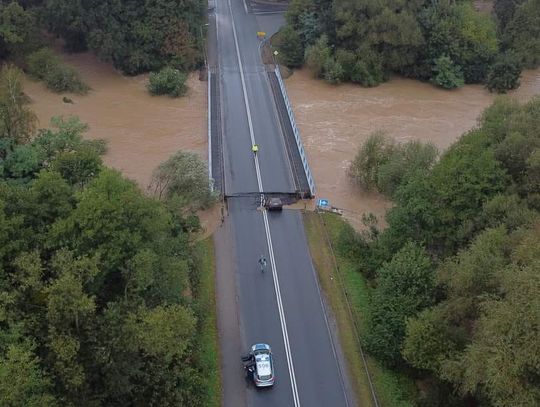 GDDKiA szacuje: 40 mln zł strat po powodzi na DK45 koło Krapkowic