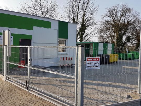 Mieszkańcy powiatu krapkowickiego korzystający z ekologicznych form transportu i dbający o lokalną zieleń w przestrzeni miejskiej.