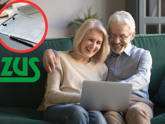 Senior korzystający z komputera podczas składania wniosku o przeliczenie emerytury przez eZUS