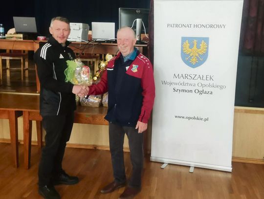 Zawodnicy podczas IV Grand Prix Opolskiego Związku Skata w Kujawach