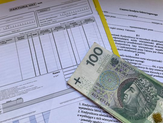 Kontrahent nie płaci faktury – jak skutecznie odzyskać pieniądze od dłużnika?