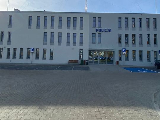 Interwencja policji w Zdzieszowicach. 32-latek przyznał się do kradzieży, a funkcjonariusze znaleźli przy nim blisko 60 porcji amfetaminy.
