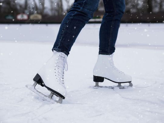 Planowana budowa krytego lodowiska w Gogolinie – całoroczny obiekt sportowy z taflą lodową o wymiarach 20 na 40 metrów, który latem będzie pełnił funkcję skateparku.