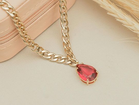 Kuferki na biżuterię – jak wybrać funkcjonalny i stylowy dodatek