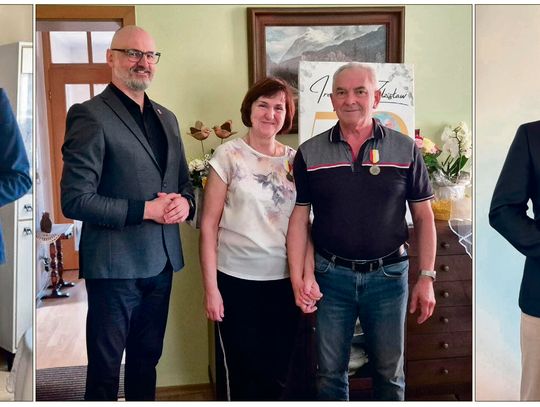 Burmistrz Gogolina wręcza medal za Długoletnie Pożycie Małżeńskie jubilatom w ich domu