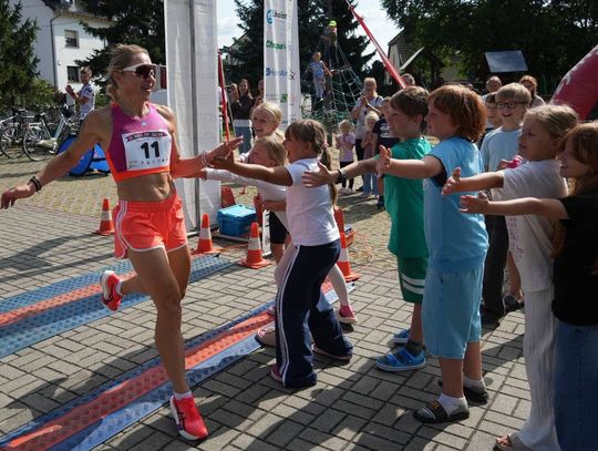 Beata Szatka z Gogolina podczas zawodów biegowych