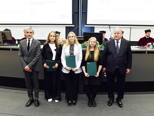 Młode badaczki nagrodzone  za innowacje w branży cementowej