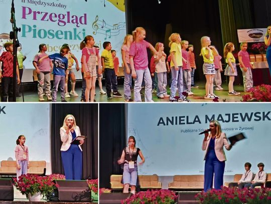 Uczniowie występujący na scenie podczas Międzyszkolnego Przeglądu Piosenki Obcojęzycznej w Żyrowej