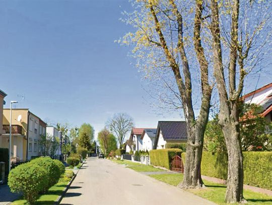 Ulica Wyzwolenia w Krapkowicach, gdzie mieszkańcy zgłaszają problem nocnych rajdów i hałasu