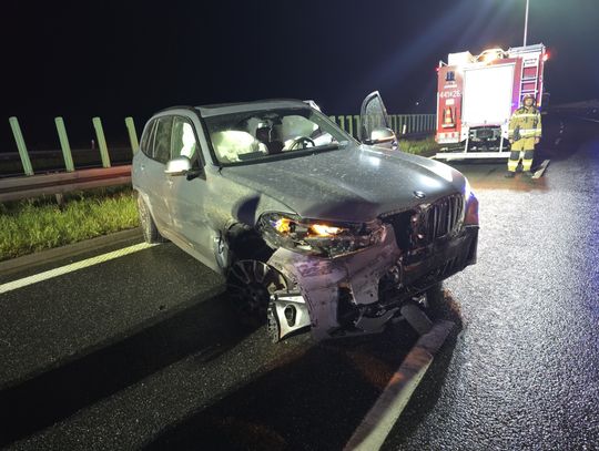 Nocny wypadek na A4. Dwie osoby trafiły do szpitala