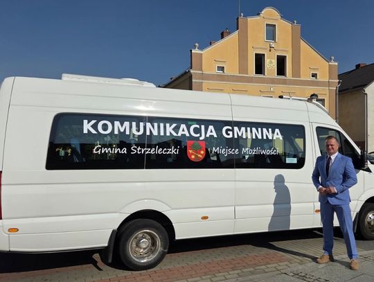 Nowa linia autobusowa Strzeleczki – Krapkowice – Otmęt. Łatwiejszy dojazd do szpitala i szkół Autobus komunikacji publicznej na trasie Strzeleczki – Krapkowice – Otmęt zapewniający mieszkańcom dojazd do szpitala i szkół
