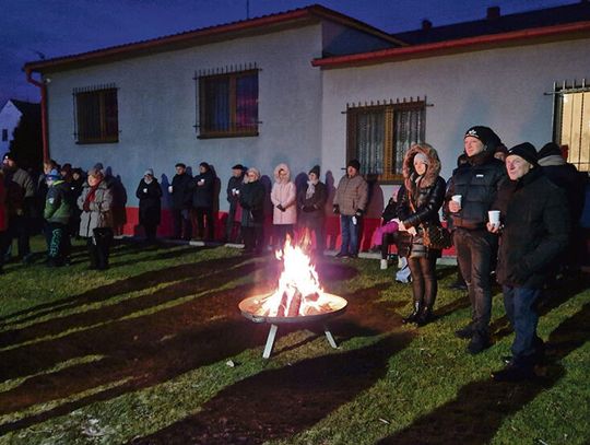 Noworoczne kolędowanie  w Walcach