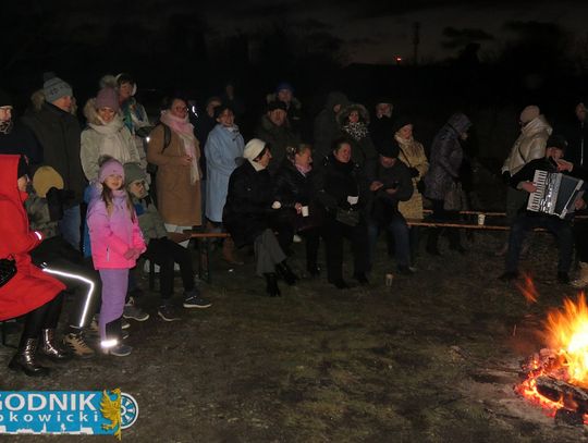 Otmęt kolędował: ciepło ognia i świątecznych serc