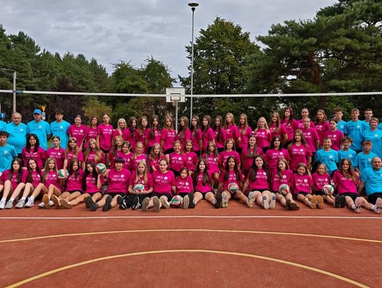Siatkarski boom w Krapkowicach: dziewięć zespołów ligowych PV Volley Krapkowice rozpoczęło sezon!