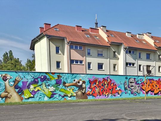 Sprayowane dzieła sztuki - kolejne murale w Krapkowicach