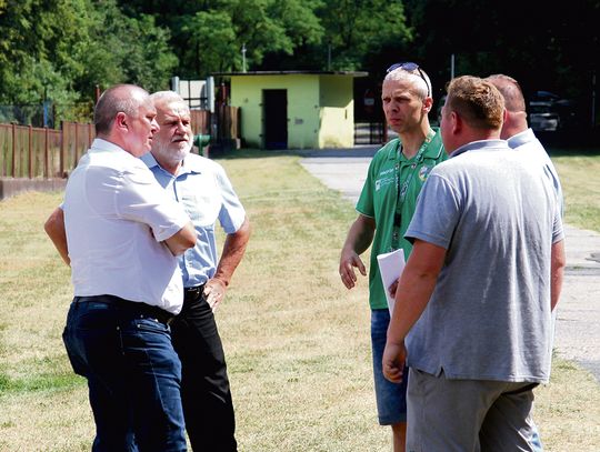 Stadion w Otmęcie zmienia oblicze