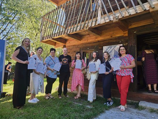 Sukces wymalowany na porcelanie