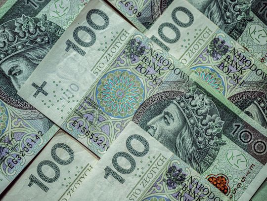 Upadłość konsumencka a wynagrodzenie i konto bankowe – ile pieniędzy zostaje dłużnikowi?