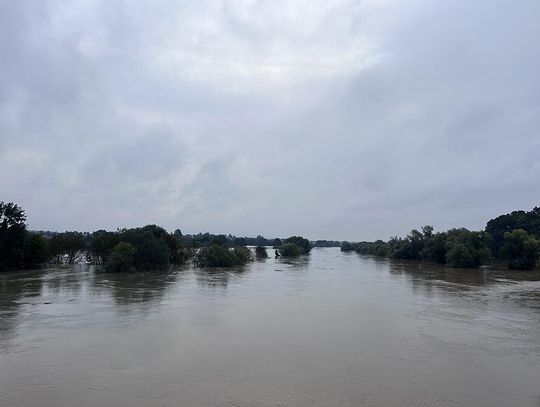 W powiecie krapkowickim rozpoczyna się fala kulminacyjna na Odrze