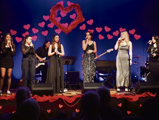 Walentynkowy koncert w Krapkowickim Domu Kultury