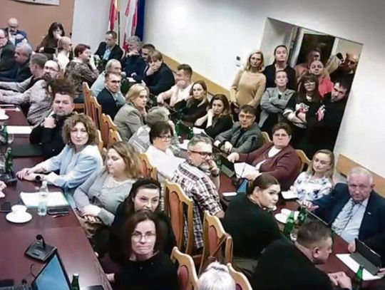 Większość radnych  za reorganizacją oświaty