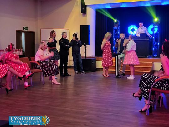 Na zdjęciu Kobiety w stylizacjach pin-up podczas Babskiego Combru w Górażdżach Heidelberg Materials Barbórka