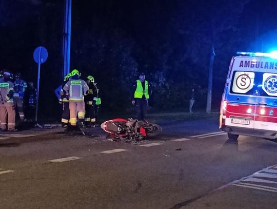 [ZDJĘCIA] Groźna kolizja w Gogolinie: zderzenie motocykla z osobówką