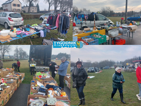 Pchli targ na placu Eichendorffa w Krapkowicach – stoiska ze starociami, książkami i winylami oraz tłumy odwiedzających.