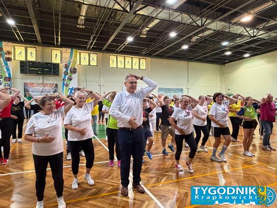 (Zdjęcia) Seniorada w Otmęcie. Sportowe emocje i radosna atmosfera