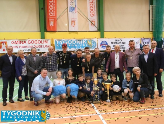 Złote konfetti i deszcz nagród - 13. edycja Ligi Futsalu TK za nami!