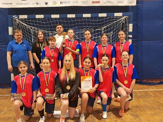 Złoto dla Strzeleczek! Młode futsalistki mistrzyniami województwa