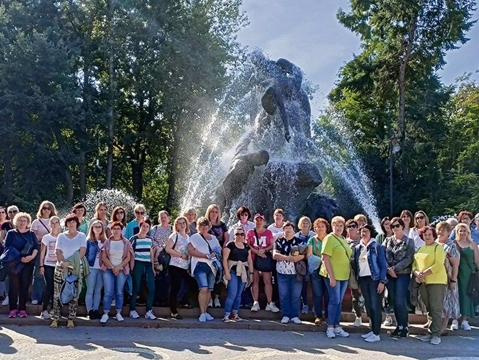 Uczniowie Klas Trzecich Pewnego Gimnazjum Pojechali Na Wycieczkę Pojechali na wycieczkę