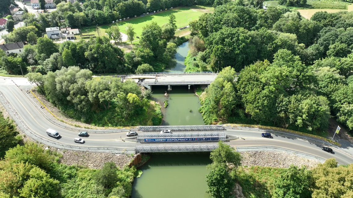 181 milionów złotych na DK45 w Krapkowicach: nowy most i odbudowa drogi po powodzi coraz bliżej Most na Odrze w Krapkowicach – projekt nowej przeprawy w ramach rozbudowy DK45