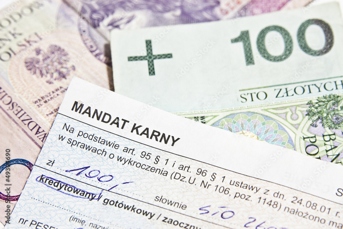 3300 zł mandatu i 17 punktów karnych